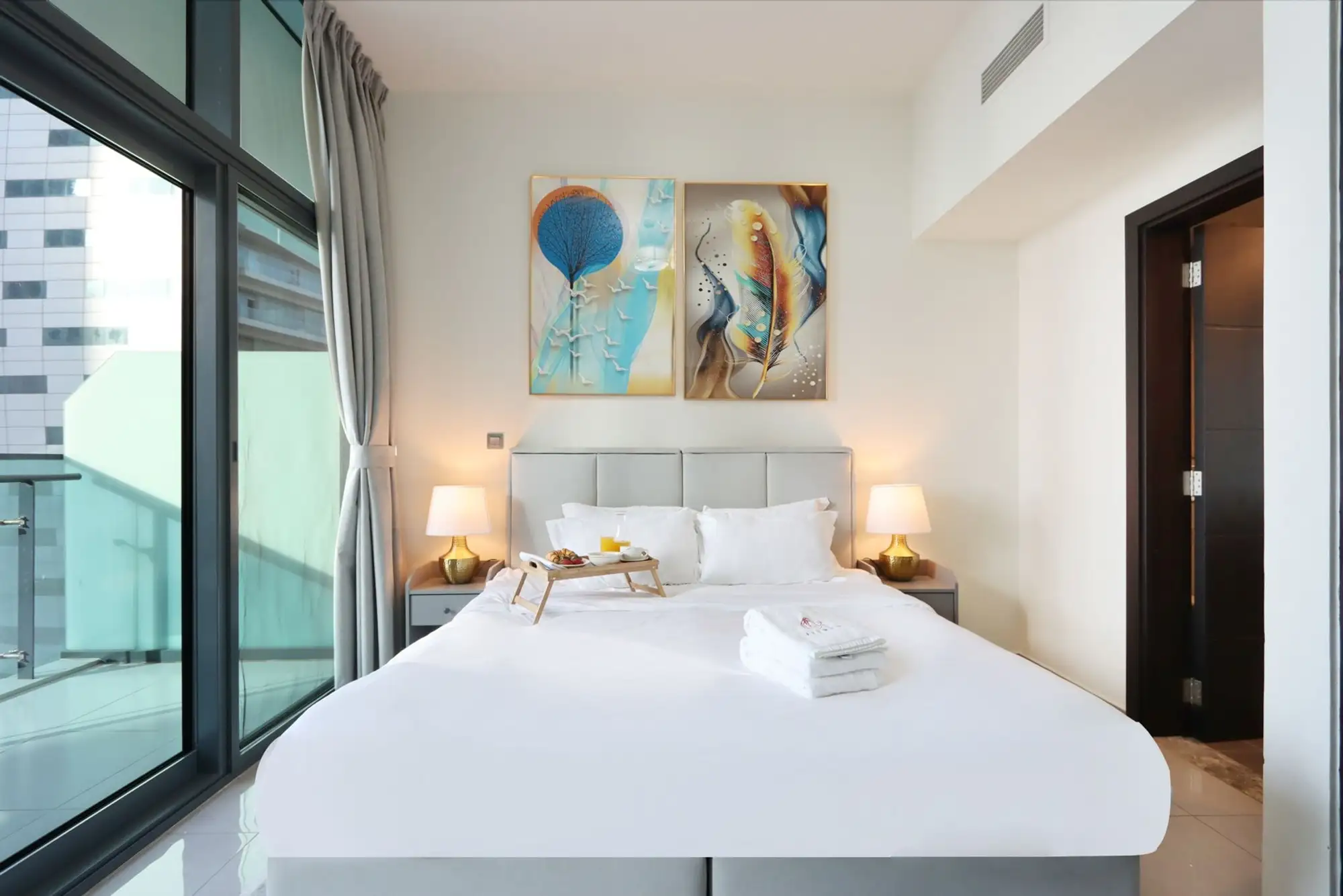 Bright 1 BR Suite In Merano Tower, Dubai
