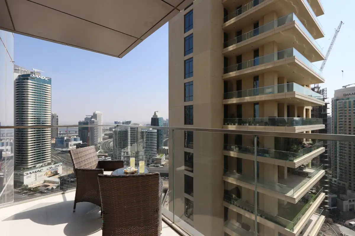 Bright 1BR, Boulevard Point, Dubai