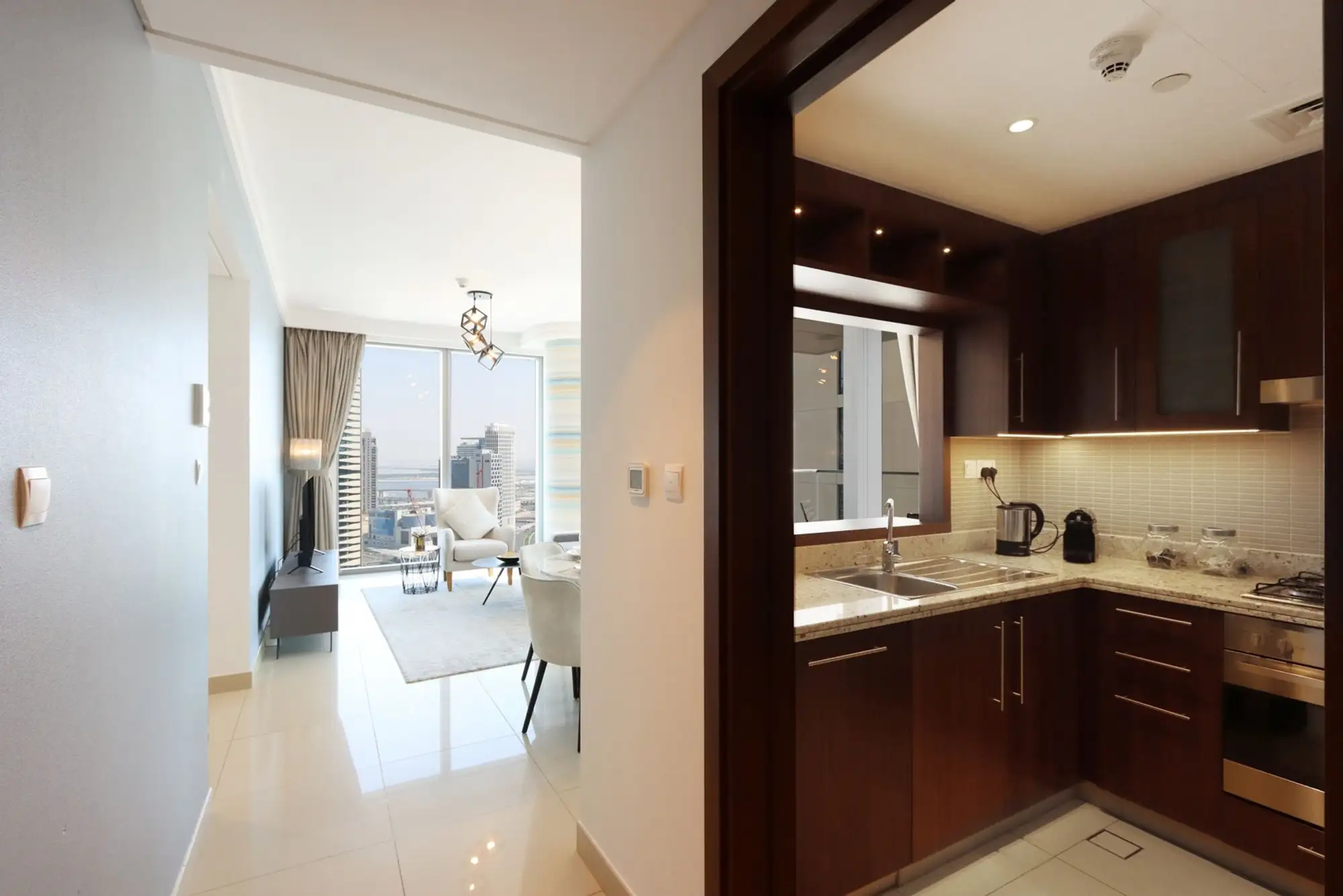 Bright 1BR, Boulevard Point, Dubai