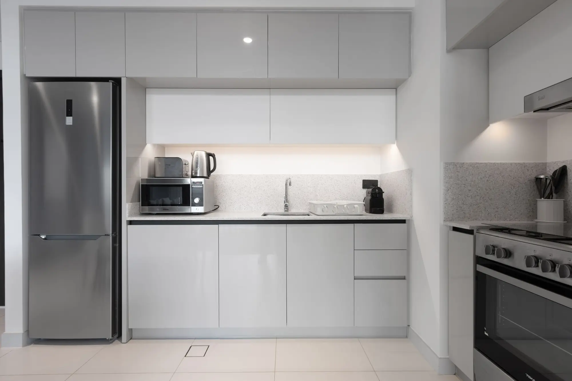 Bright 1BR, Dubai