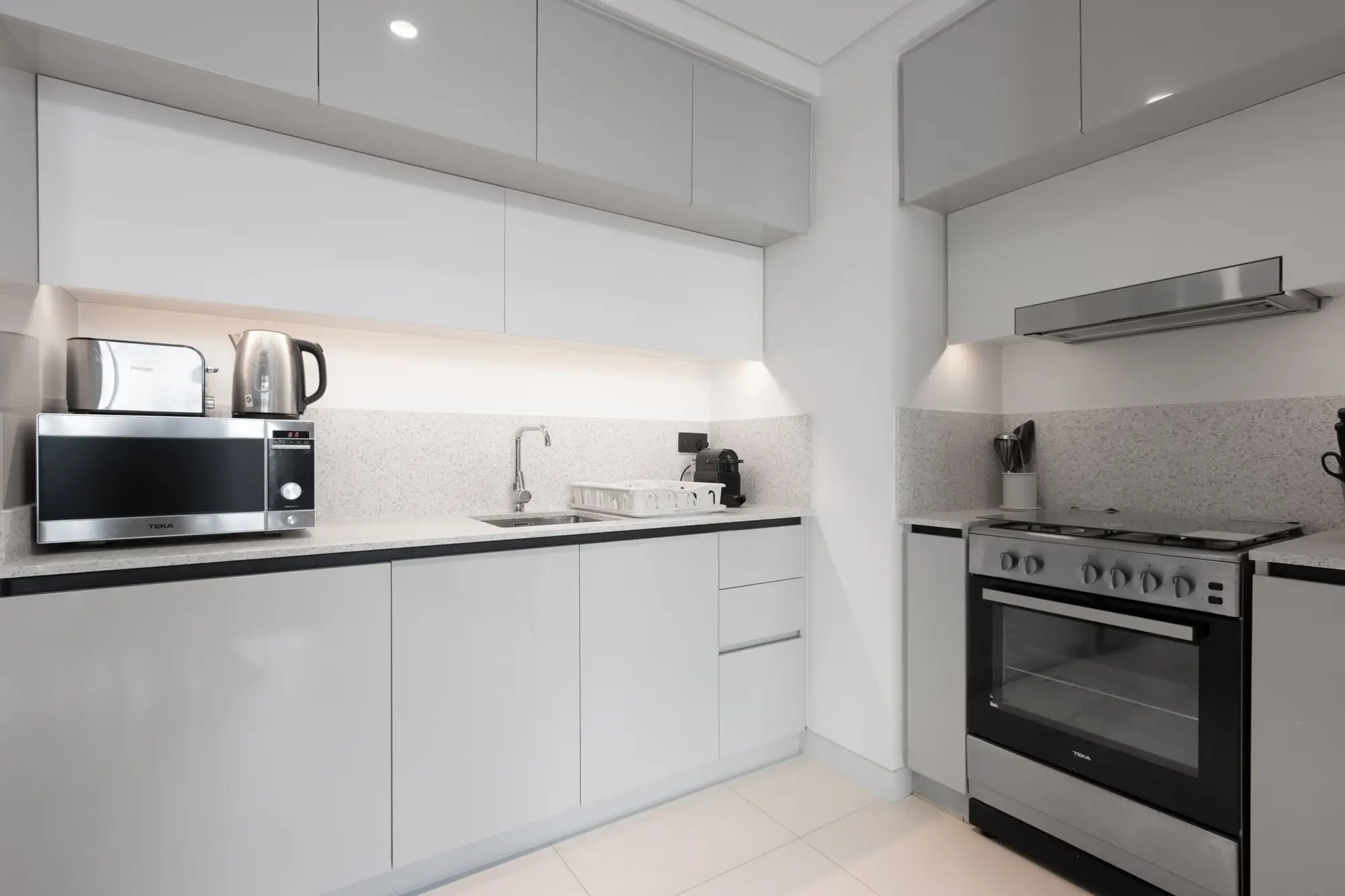 Bright 1BR, Dubai