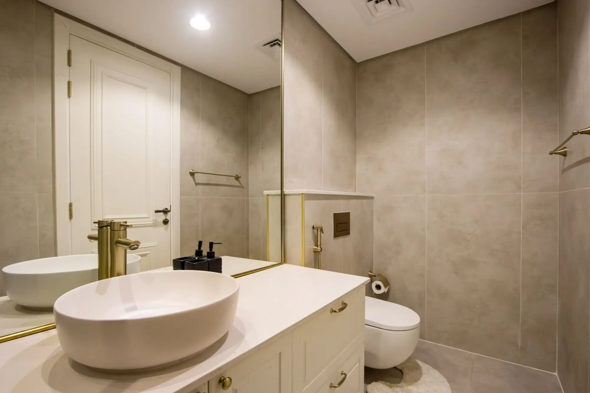 Bright 2BR in JVC Pool, Gym & Modern Comfort, Dubai