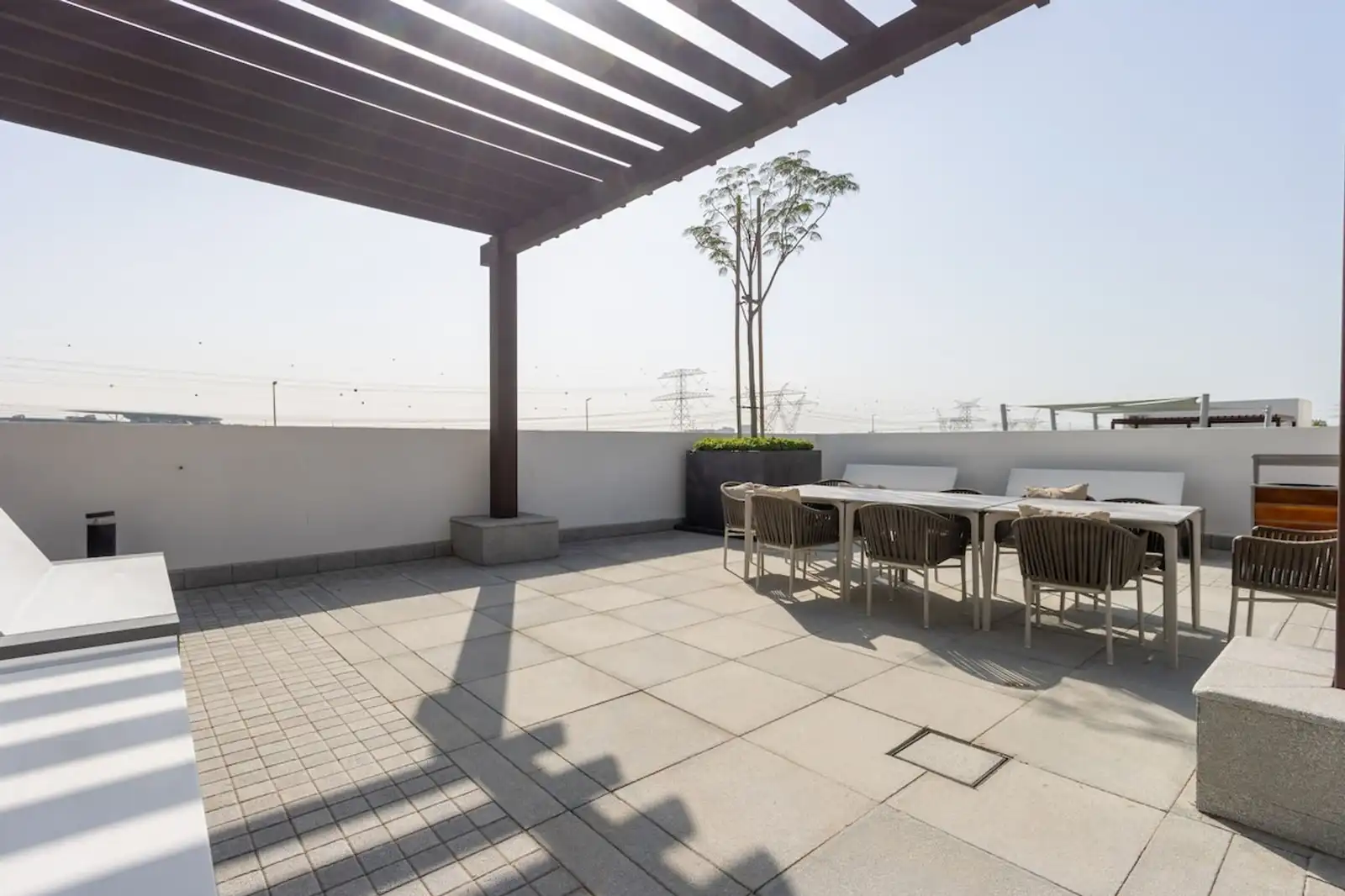 Bright Studio Balcony Close to Downtown Dubai, Dubai