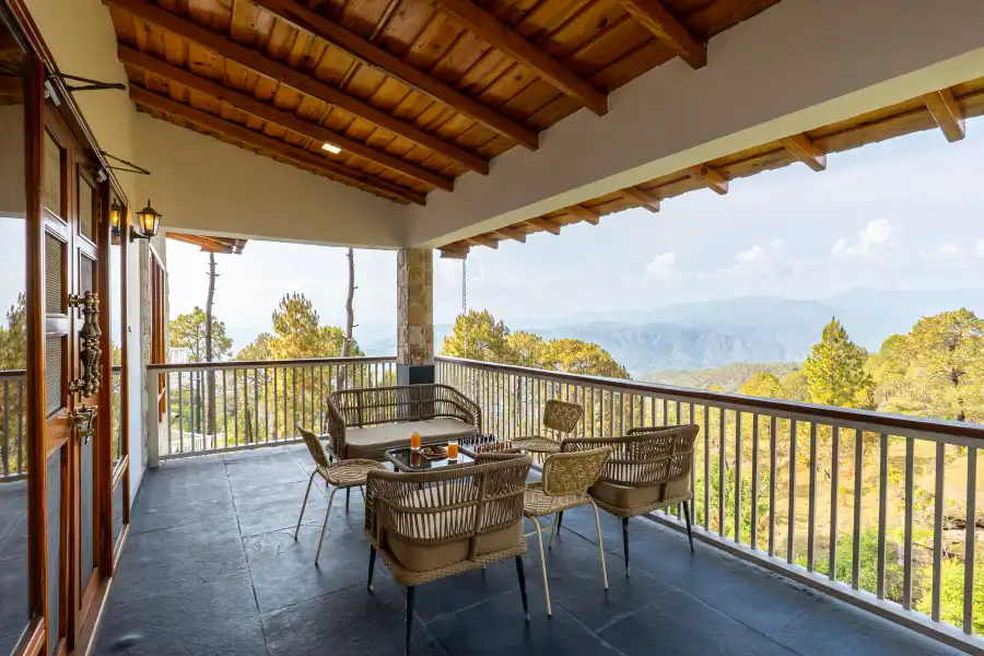 Brookside Estate, Almora