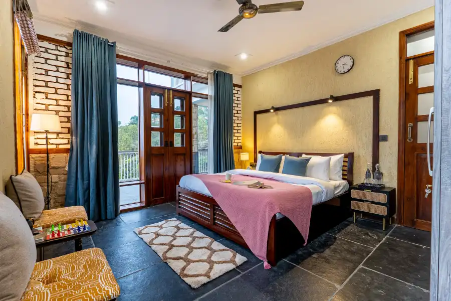 Brookside Estate, Almora