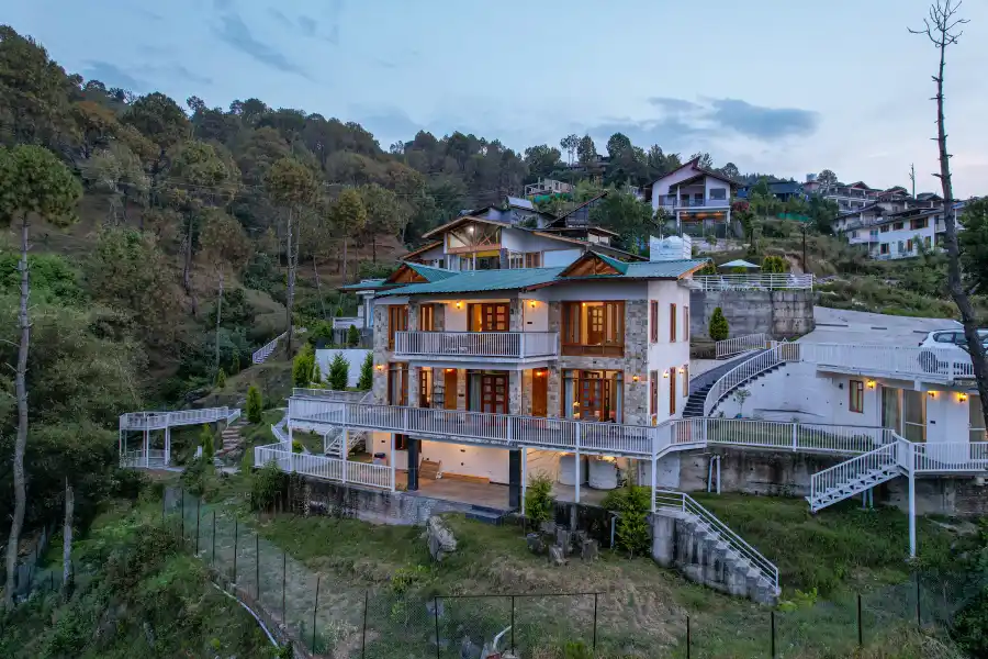 Brookside Estate, Almora