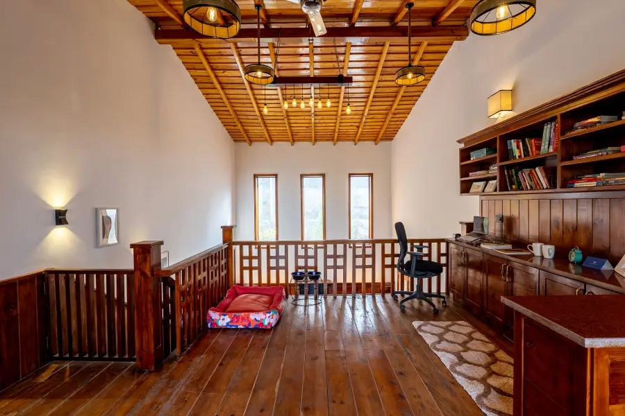 Brookside Estate, Almora