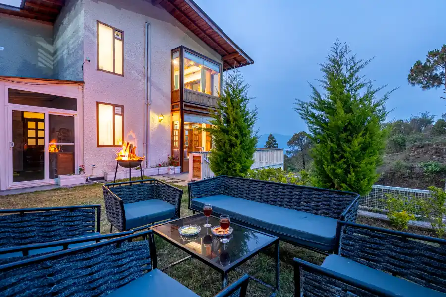 Brookside Estate, Almora