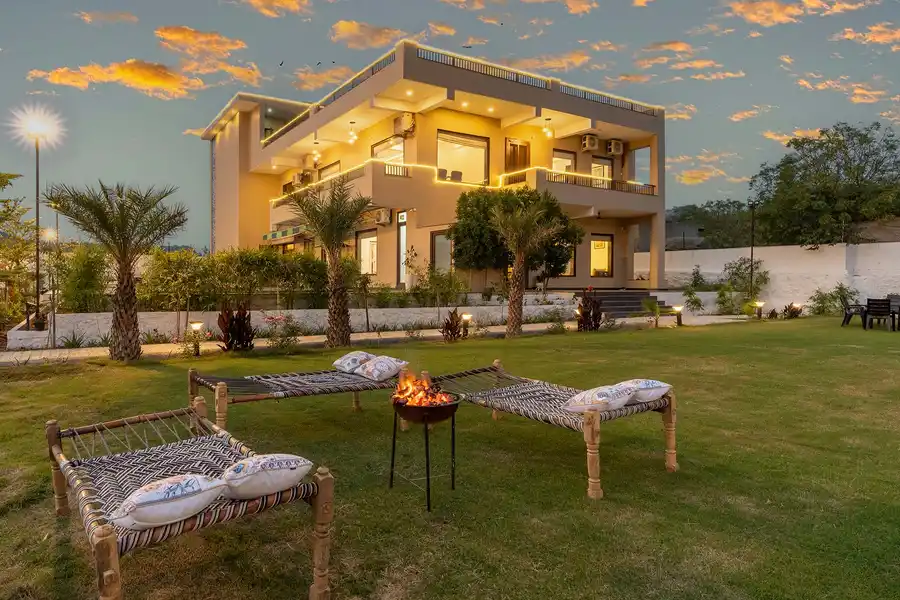 BrookVale Manor, New Delhi