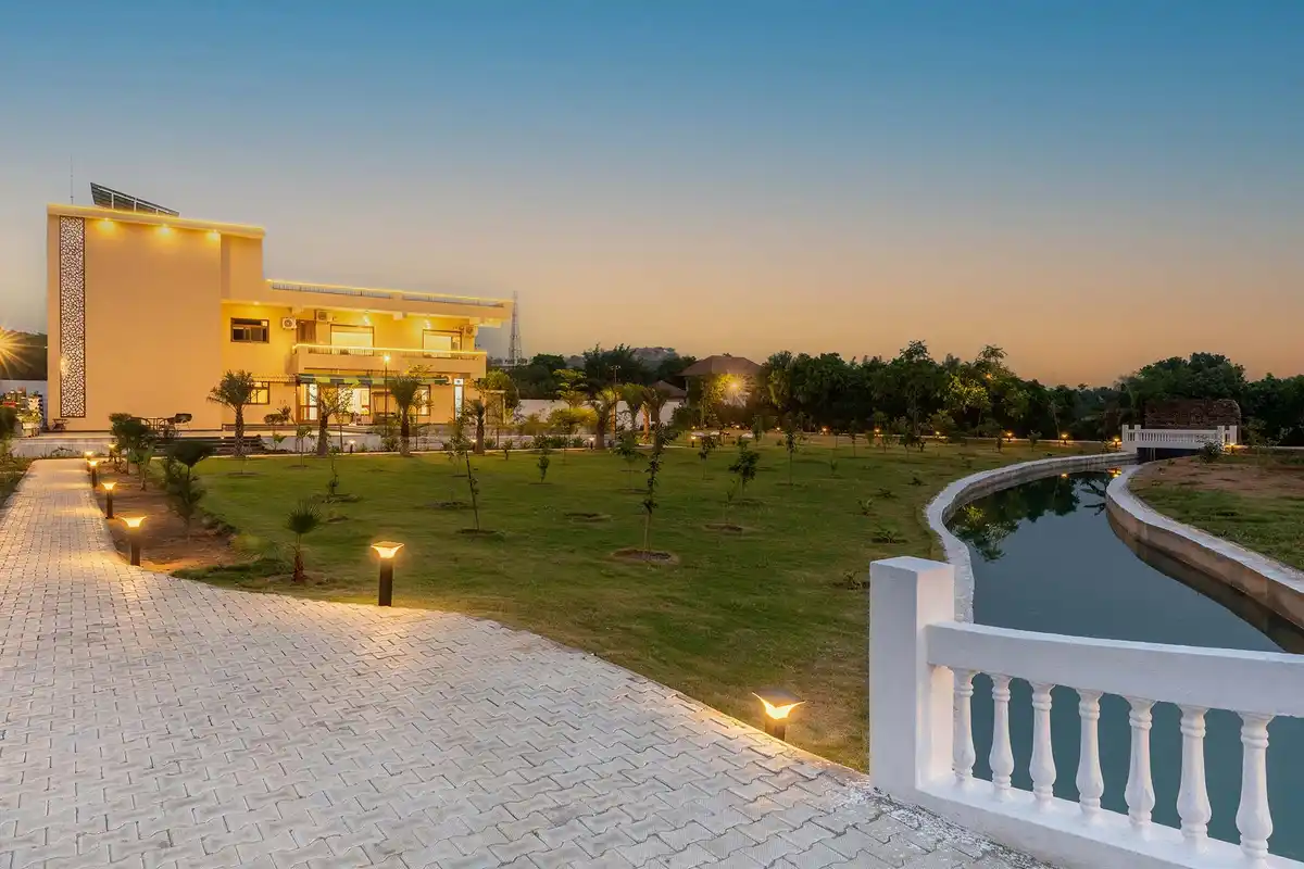 BrookVale Manor, New Delhi
