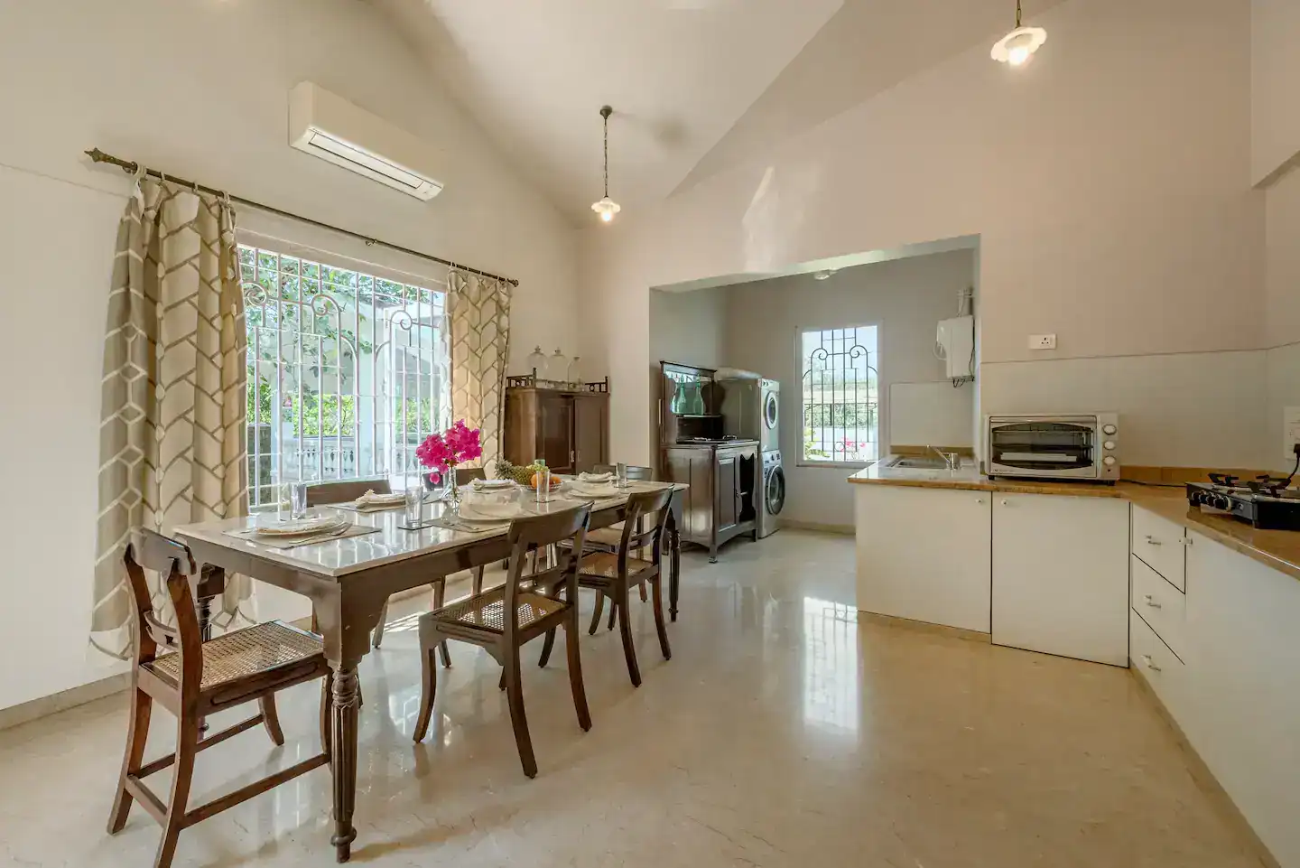 Brunton House, Alibaug