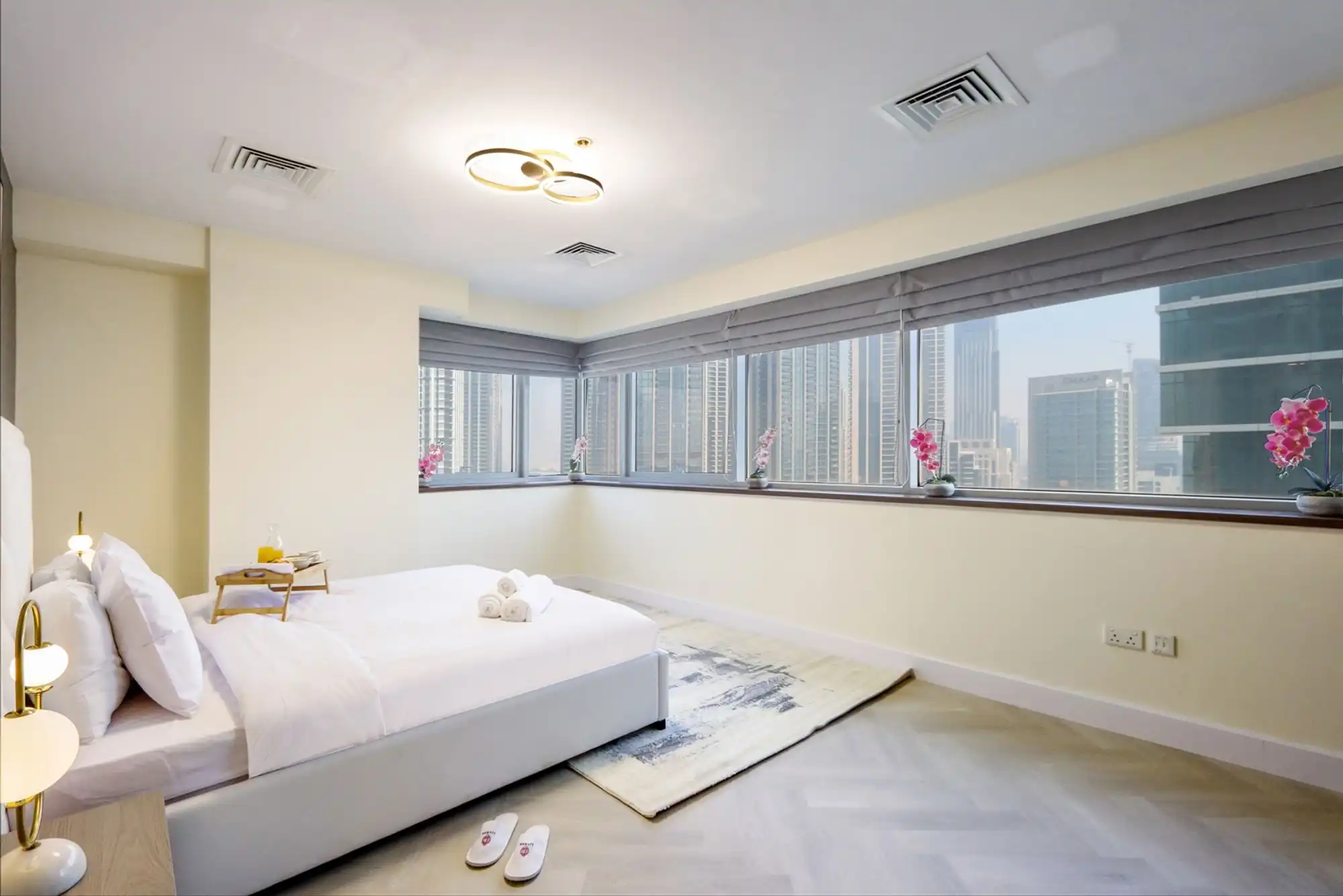 Burj Khalifa View 2BR Spacious Apartment, Dubai