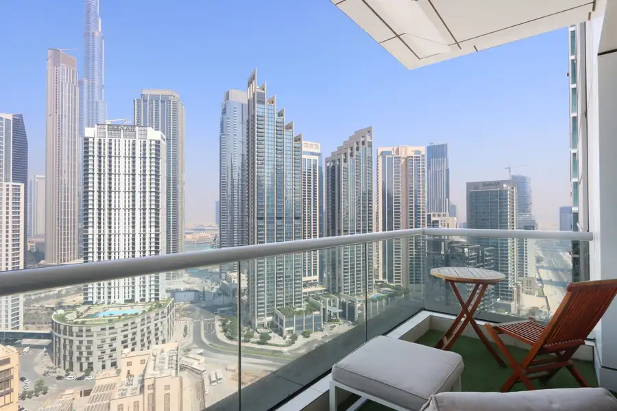 Burj Khalifa View 2BR Spacious Apartment, Dubai