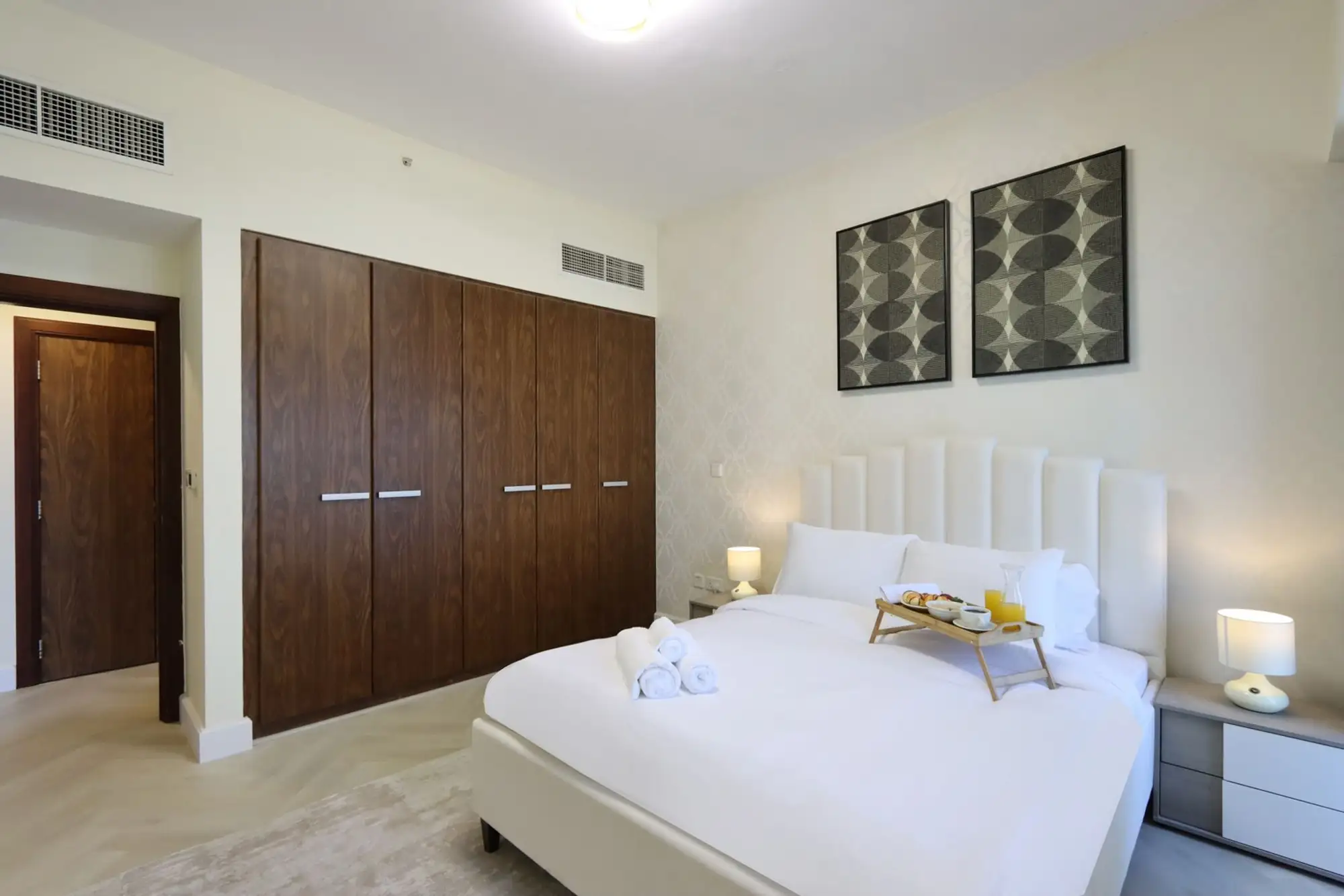Burj Khalifa View 2BR Spacious Apartment, Dubai