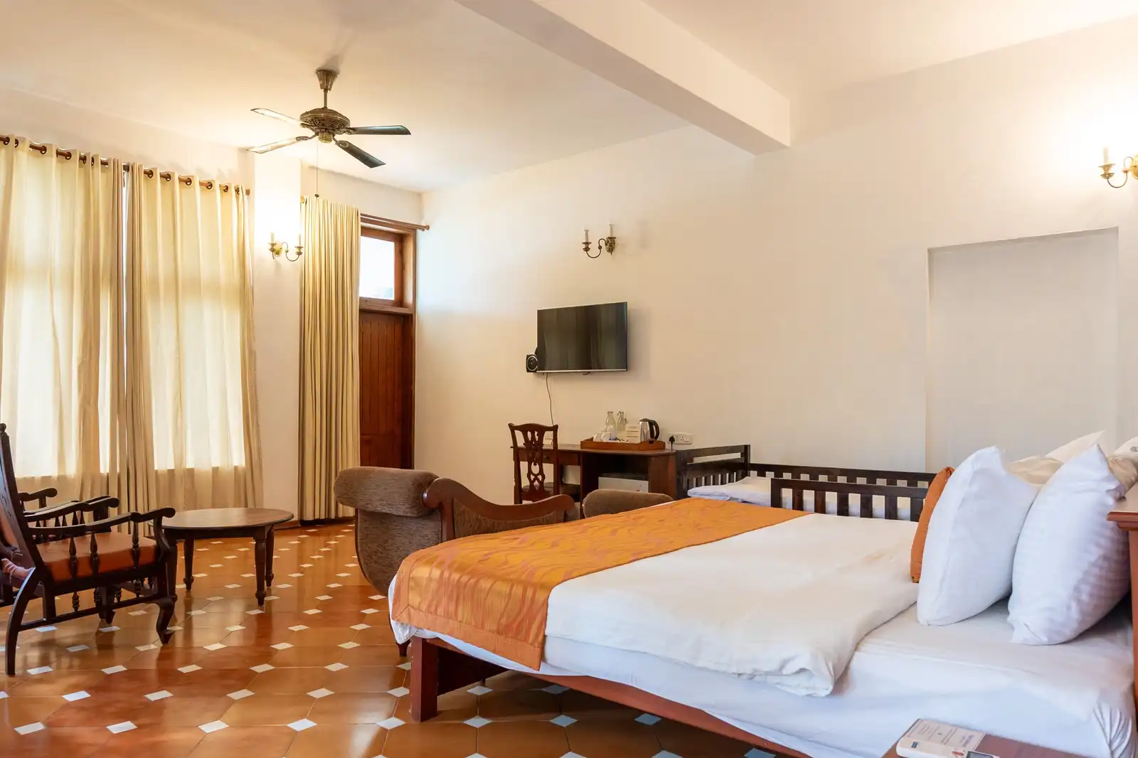 By The Bay Kovalam Family Sea View