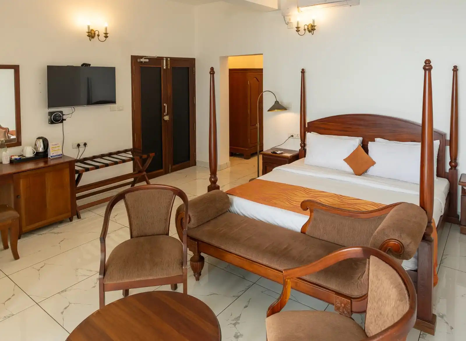 By The Bay Kovalam Execuitve Sea View Room