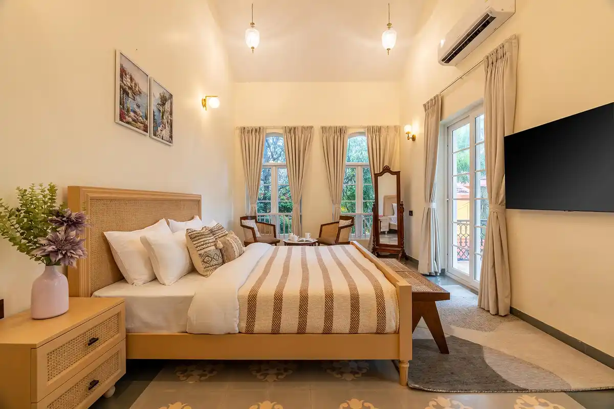 Casa Armeh Premium Villa w/ Infinity Pool - Siolim, North Goa