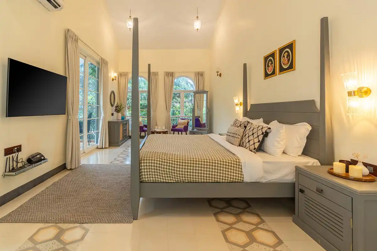 Casa Armeh Premium Villa w/ Infinity Pool - Siolim, North Goa