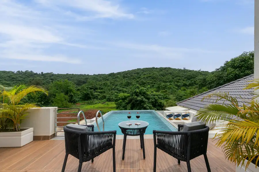 Casa Armeh Premium Villa w/ Infinity Pool - Siolim, North Goa