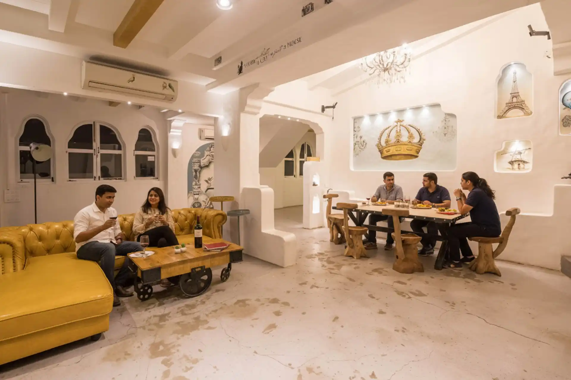 Casa Blanca, Karjat