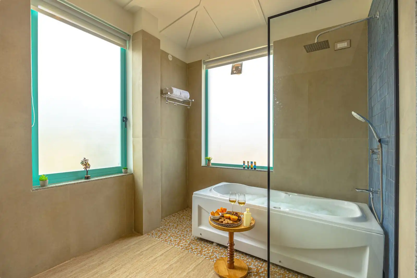 Casa De Sai W/ Pool & Bathtub - Assagao, North Goa