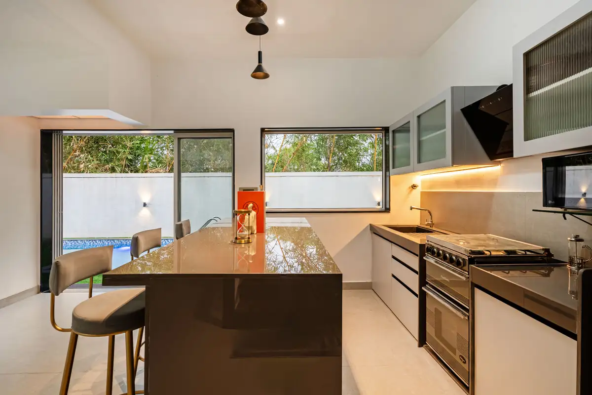 Casa Elyra, Lonavala