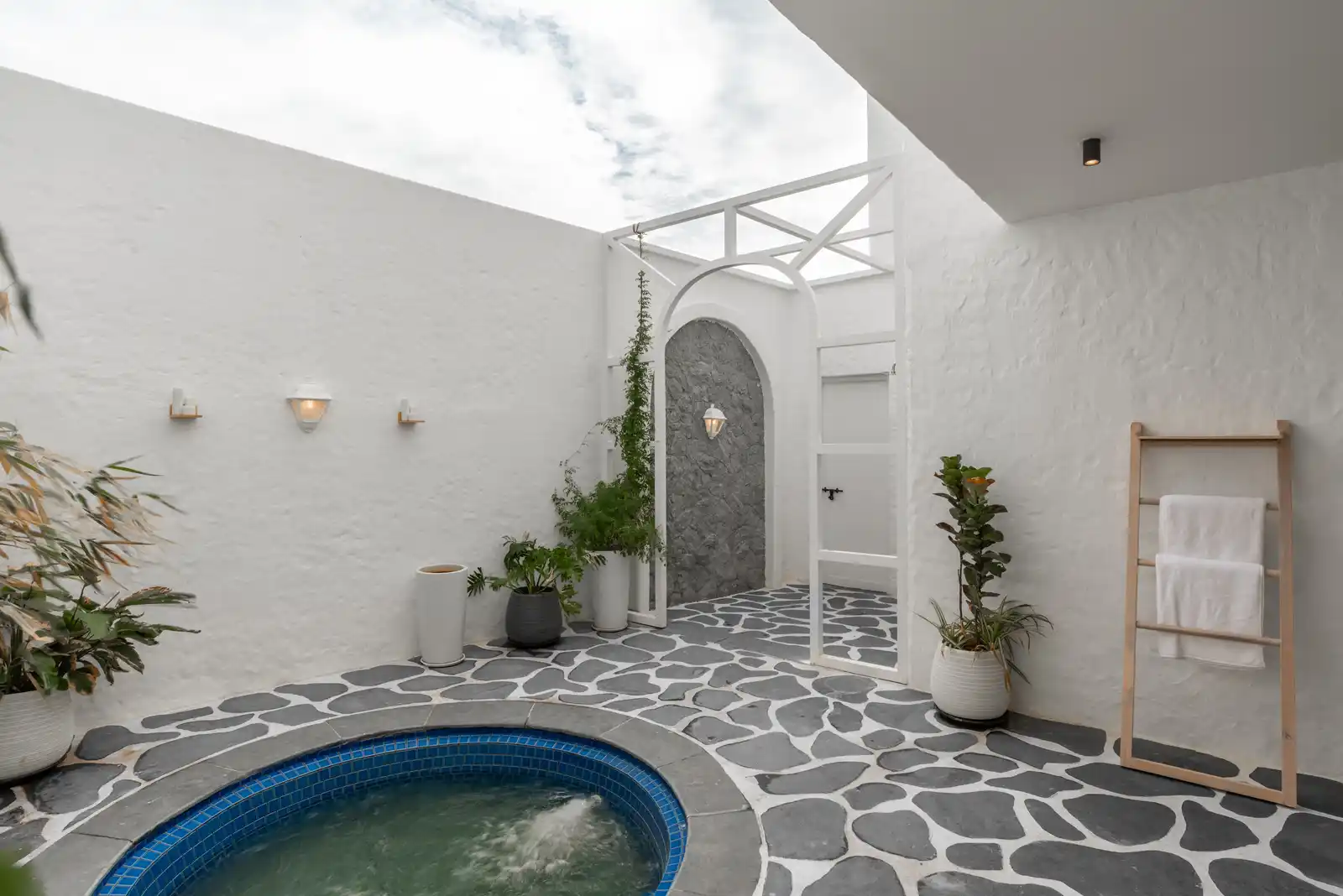 Casa Santorini, Chennai