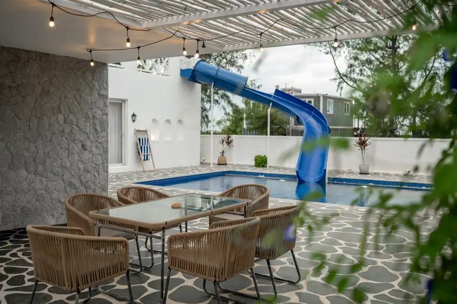 Casa Santorini, Chennai