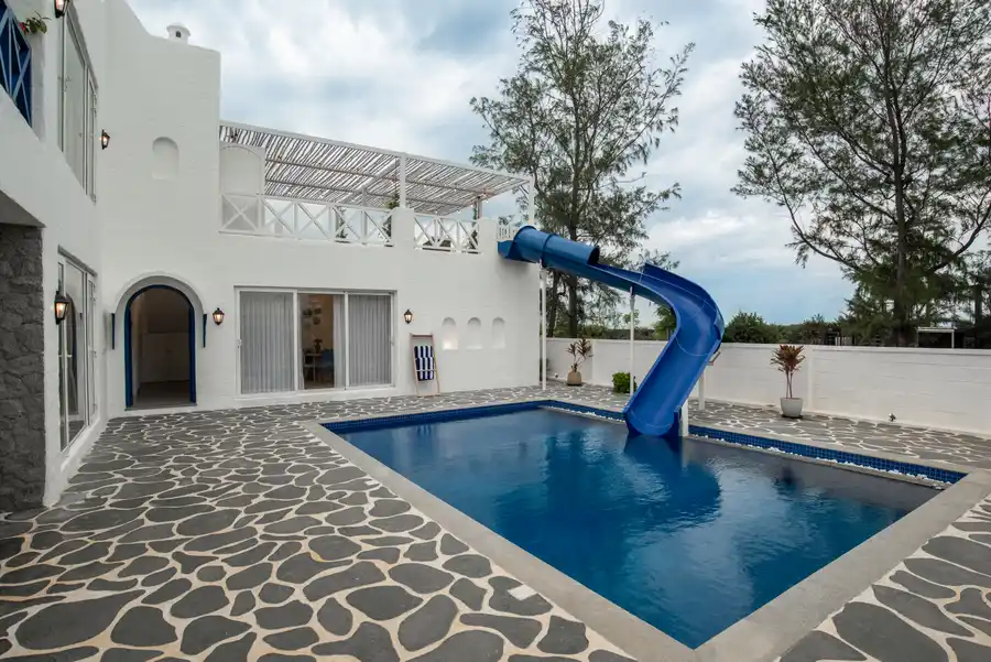 Casa Santorini, Chennai