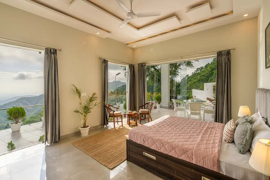 Cedar Haven - Nahan W/Outdoor Infinity Pool, Kasauli