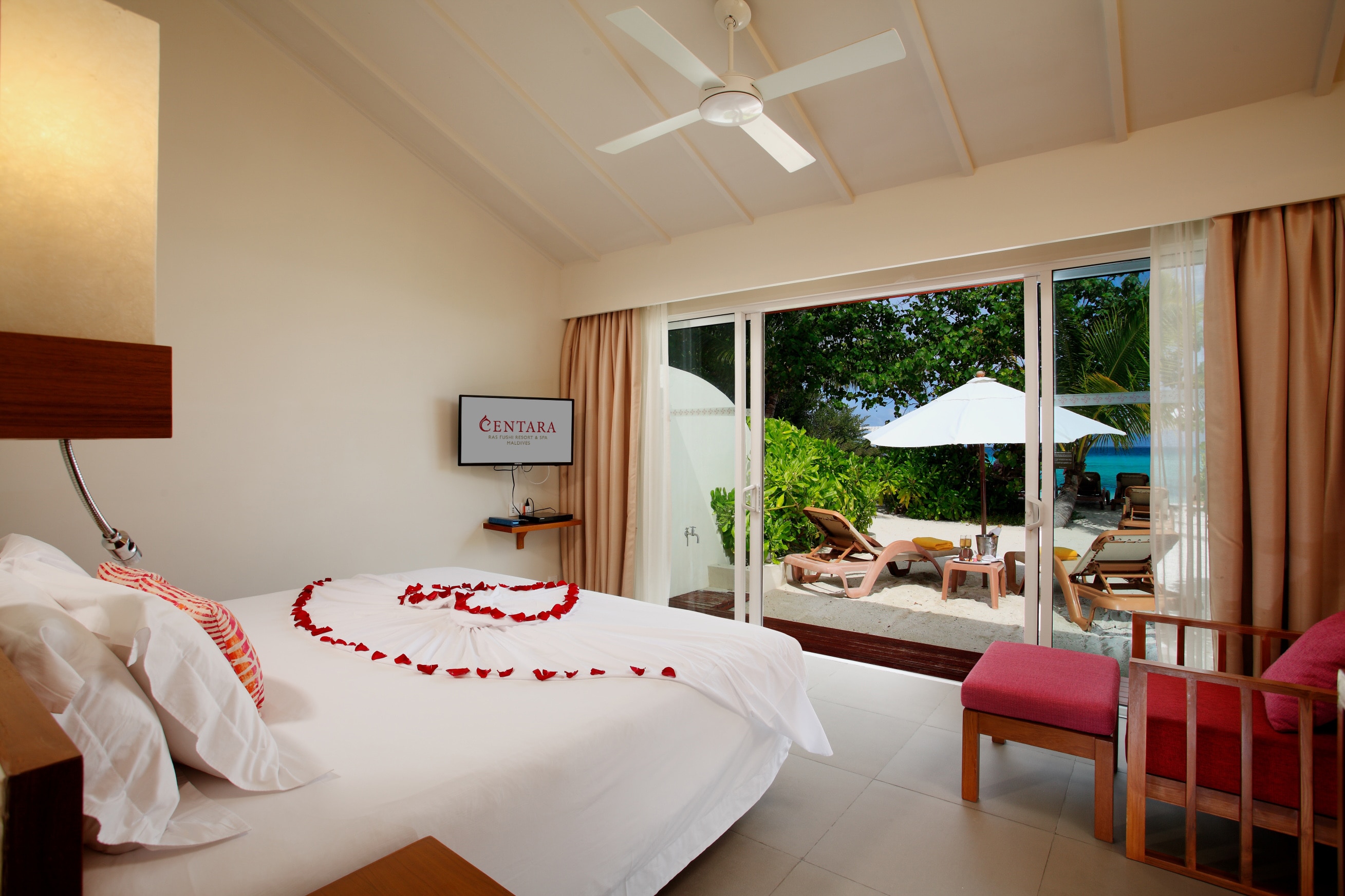 Centara Ras Fushi Resort & Spa Maldives Room