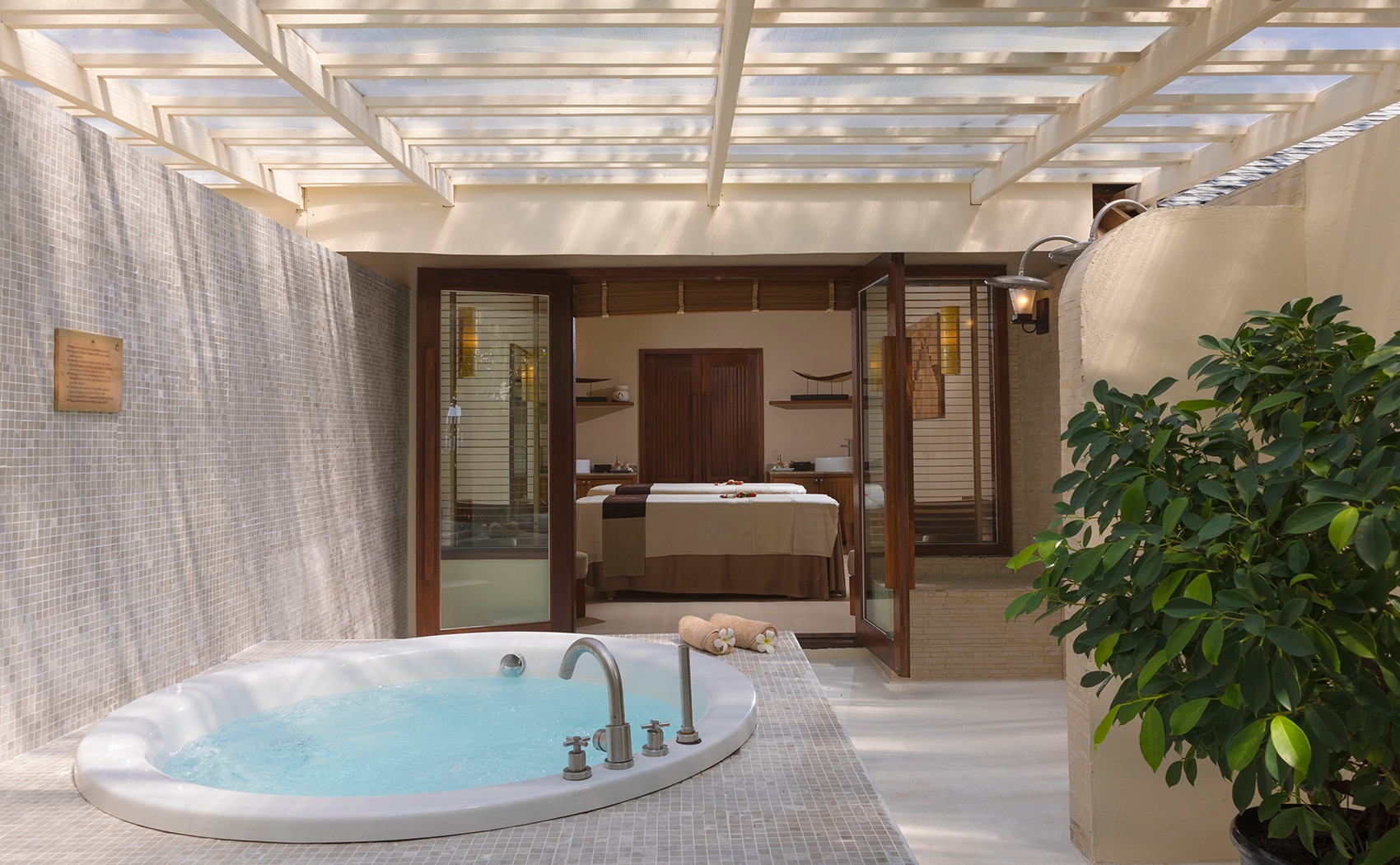 Centara Ras Fushi Resort & Spa Maldives Spa