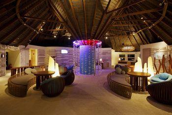 Centara Ras Fushi Resort & Spa Maldives Reception