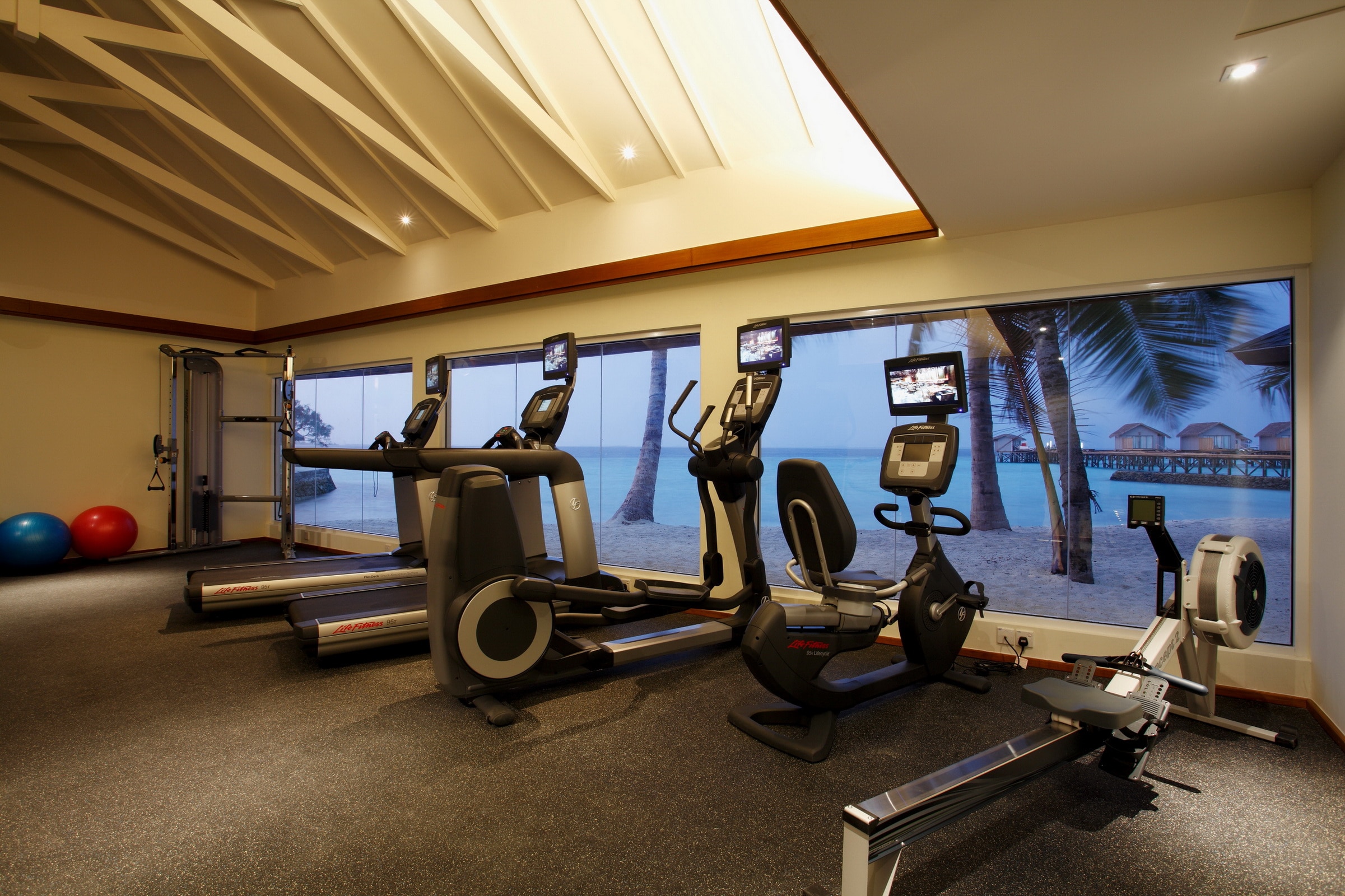 Centara Ras Fushi Resort & Spa Maldives Gym