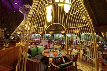 Centara Ras Fushi Resort & Spa Maldives Restaurant/Dining