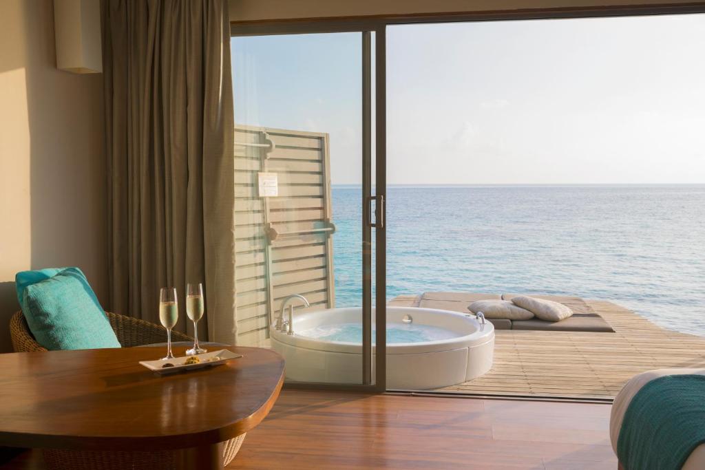 Centara Ras Fushi Resort & Spa Maldives Others