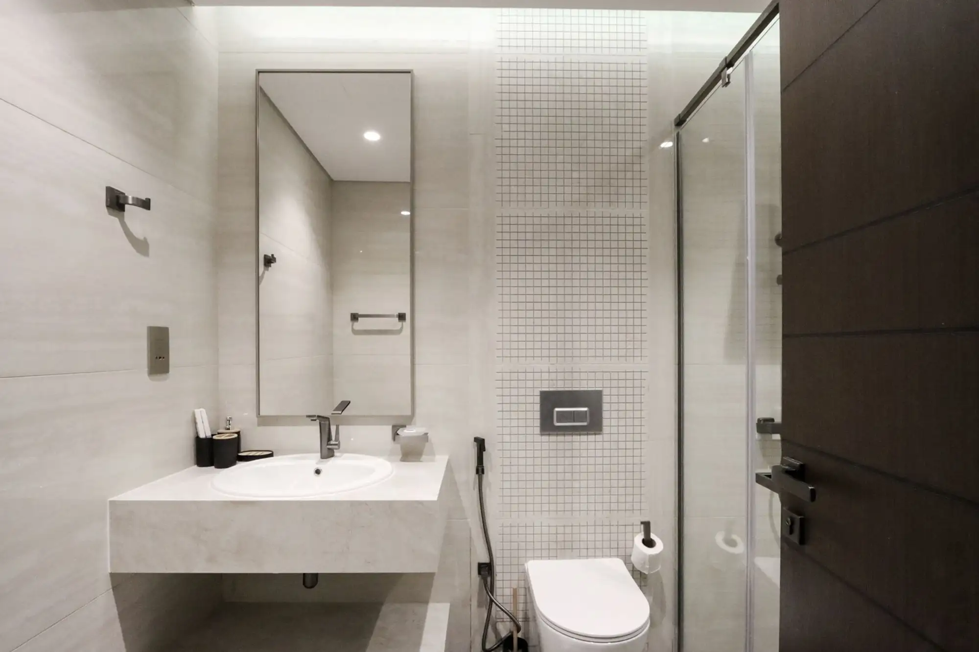 Centrally Located 1BR Near DubaiCanal and Downtown, Dubai