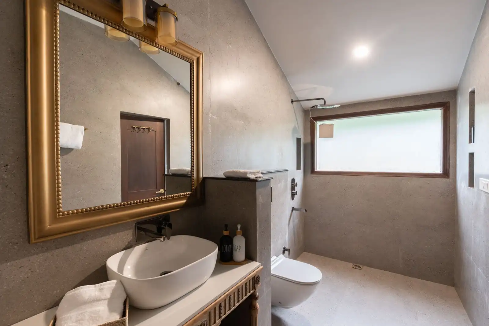 Château du Raga Penthouse W/ Jacuzzi, Kasauli