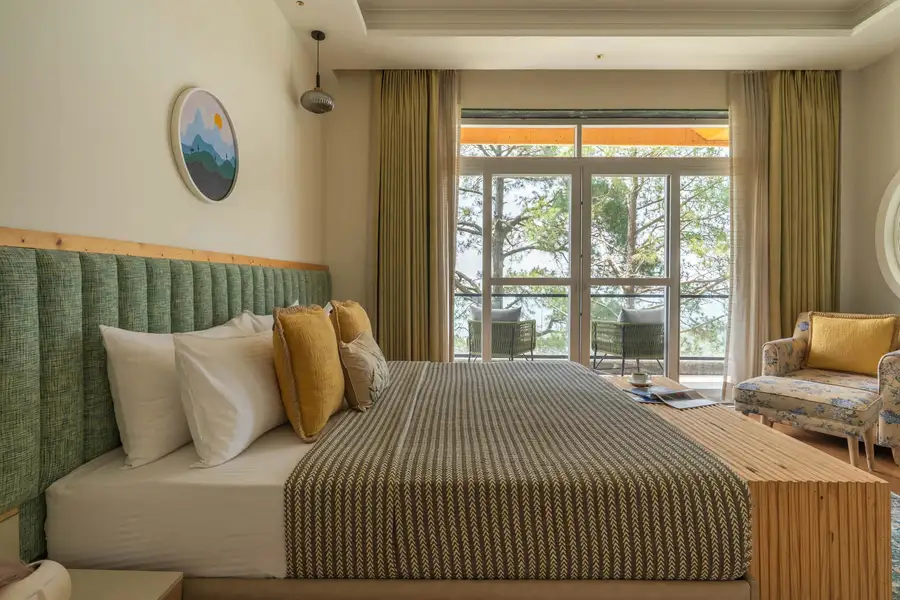 Chapter 4 @ The Ever House W/ Heated Pool, Kasauli