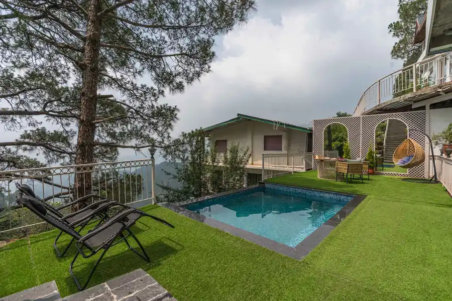 Chapter 7 @ The Ever House W/ Jacuzzi & Heated Plunge Pool, Kasauli