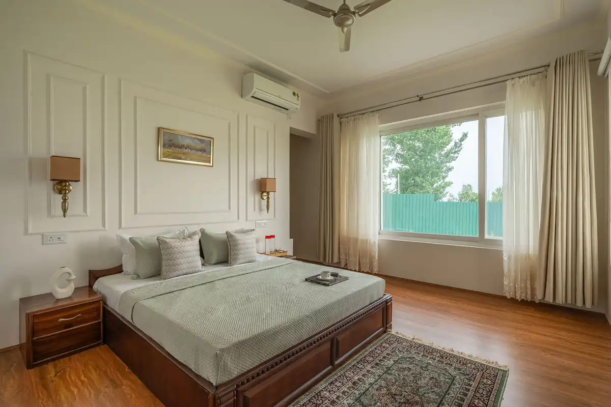 Charm @ Palais Vienna, Srinagar