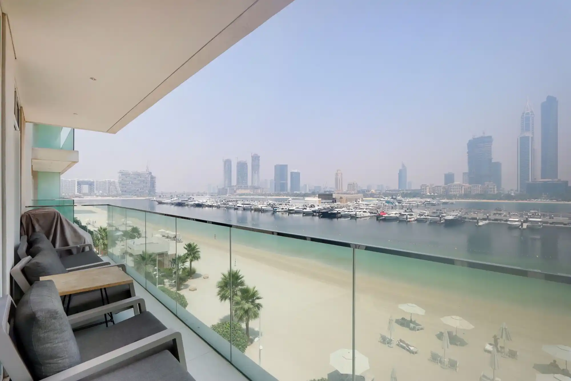 Chic 1BR, Dubai