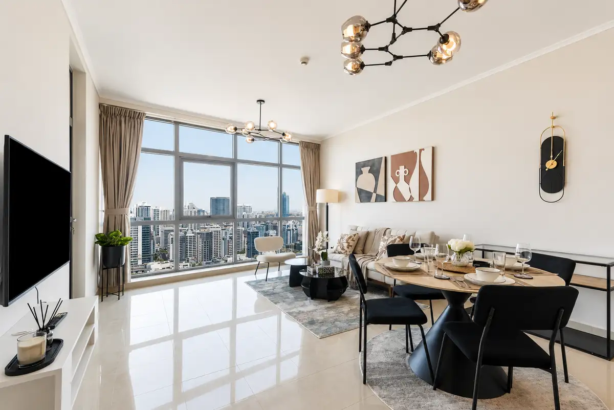 Chic High-Floor 1BR in The Greens, Dubai
