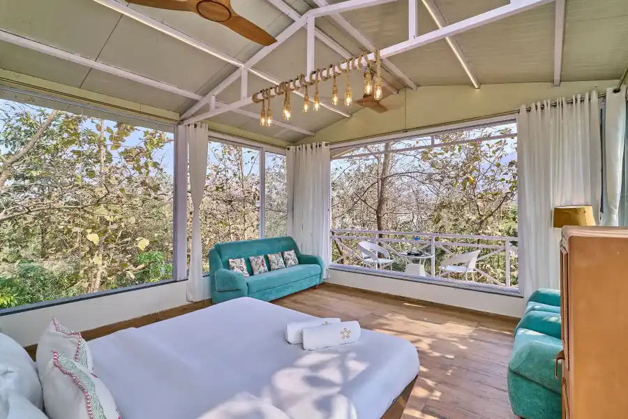 Chirping Chalet, Karjat