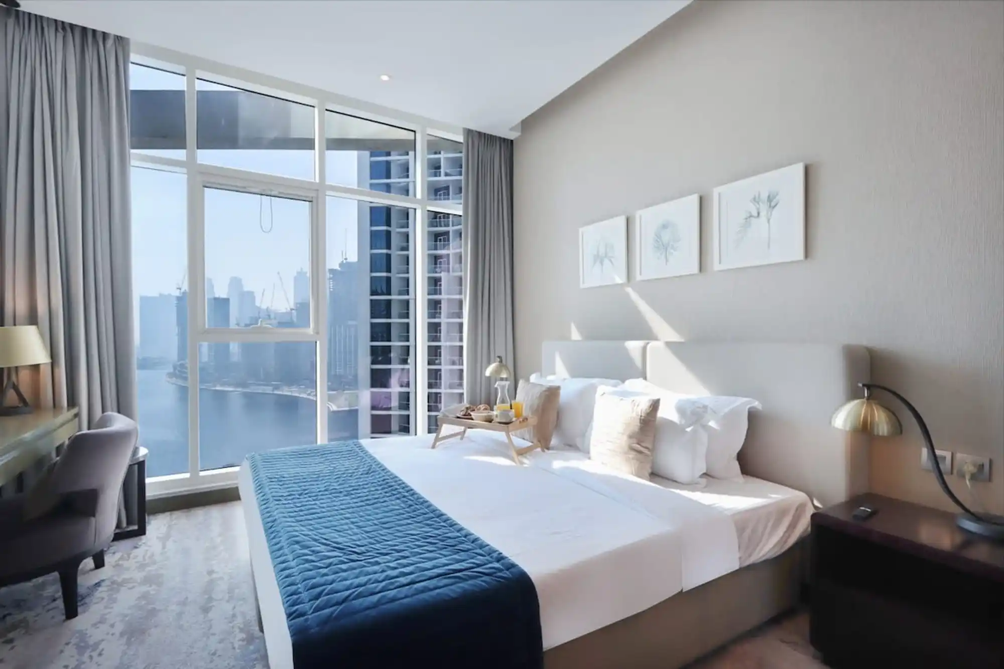 Classy Studio, Panoramic Dubai Canal View, Dubai