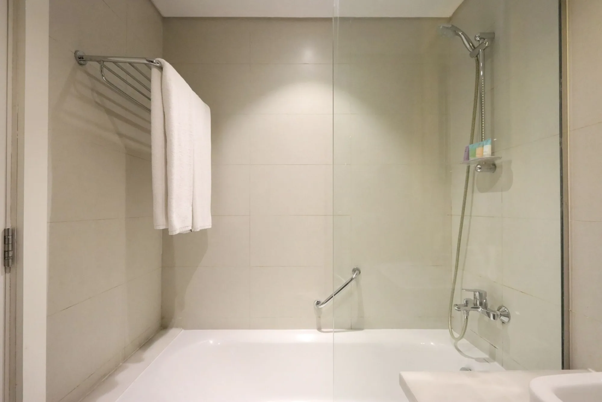 Classy Studio, Panoramic Dubai Canal View, Dubai