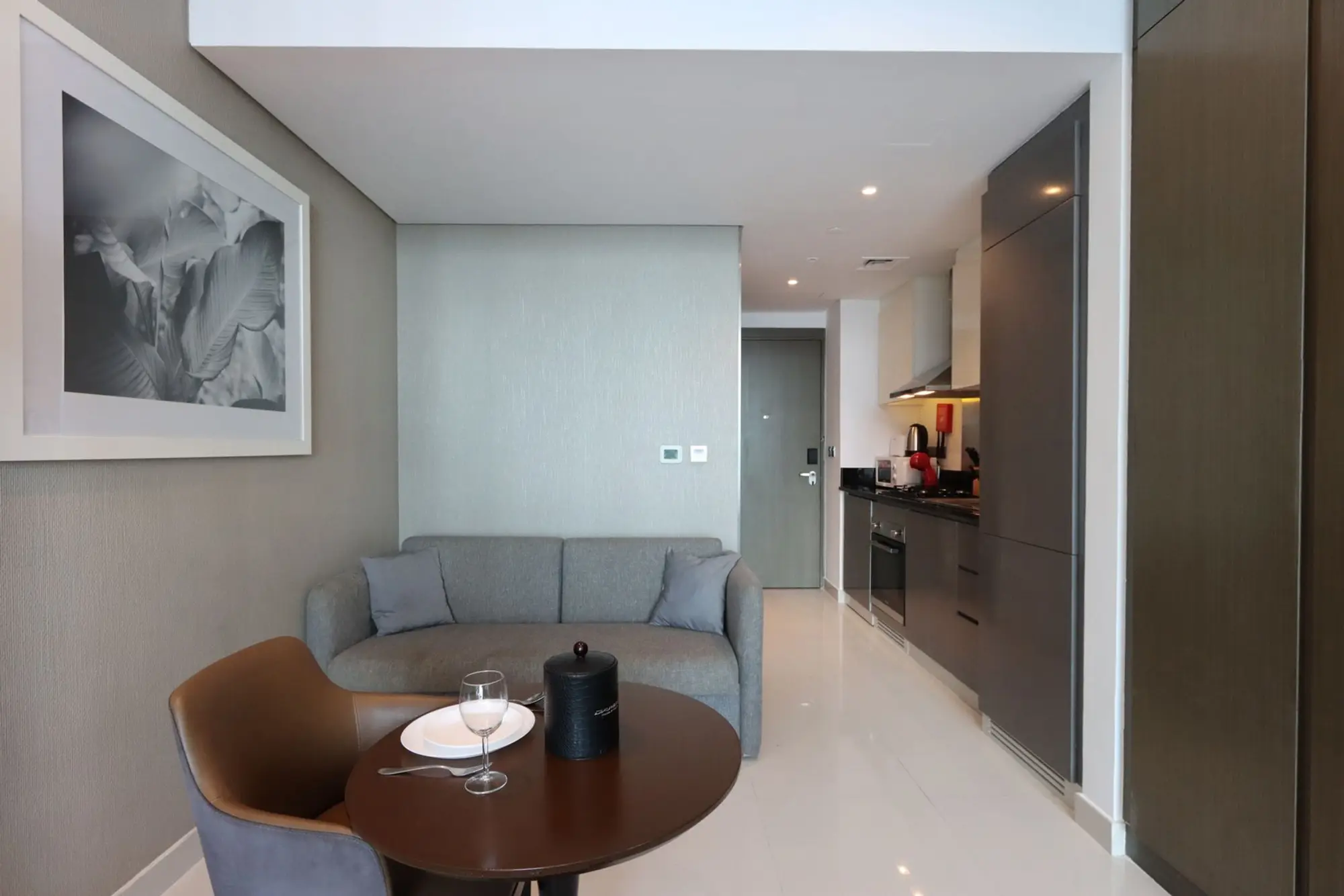 Classy Studio, Panoramic Dubai Canal View, Dubai