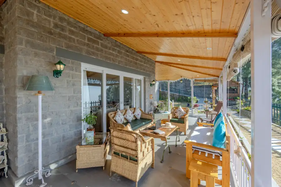 Cliff Side Villa, Kasauli