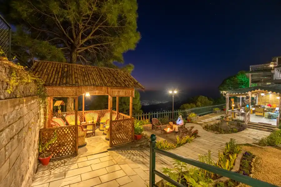 Cliff Side Villa, Kasauli