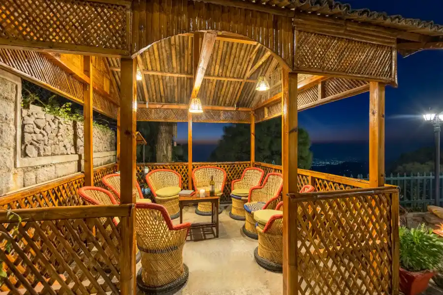 Cliff Side Villa, Kasauli